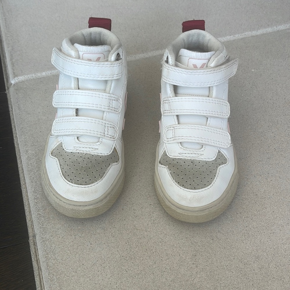 Veja girls V-10 high top sneakers